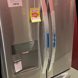 LG LFDSS 21.8-cu ft French Door Refrigerator