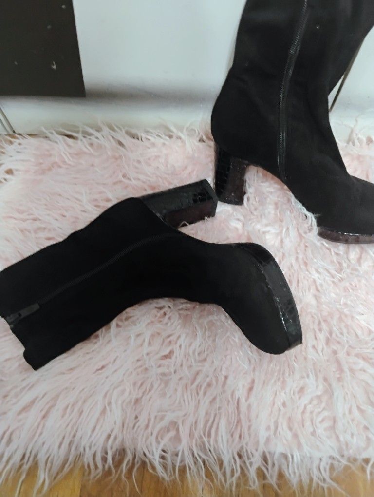 Botines Negros Size 6
