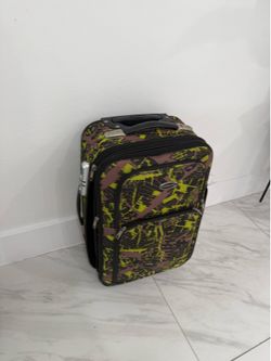 Luggage carry on