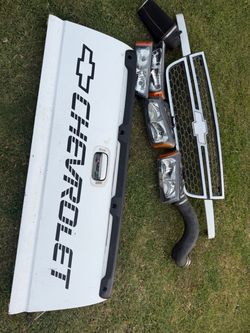 OBO!!!Chevy Truck Parts Lot – Tailgate, Headlights back bumper