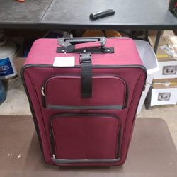 Protege 5 discount piece luggage set