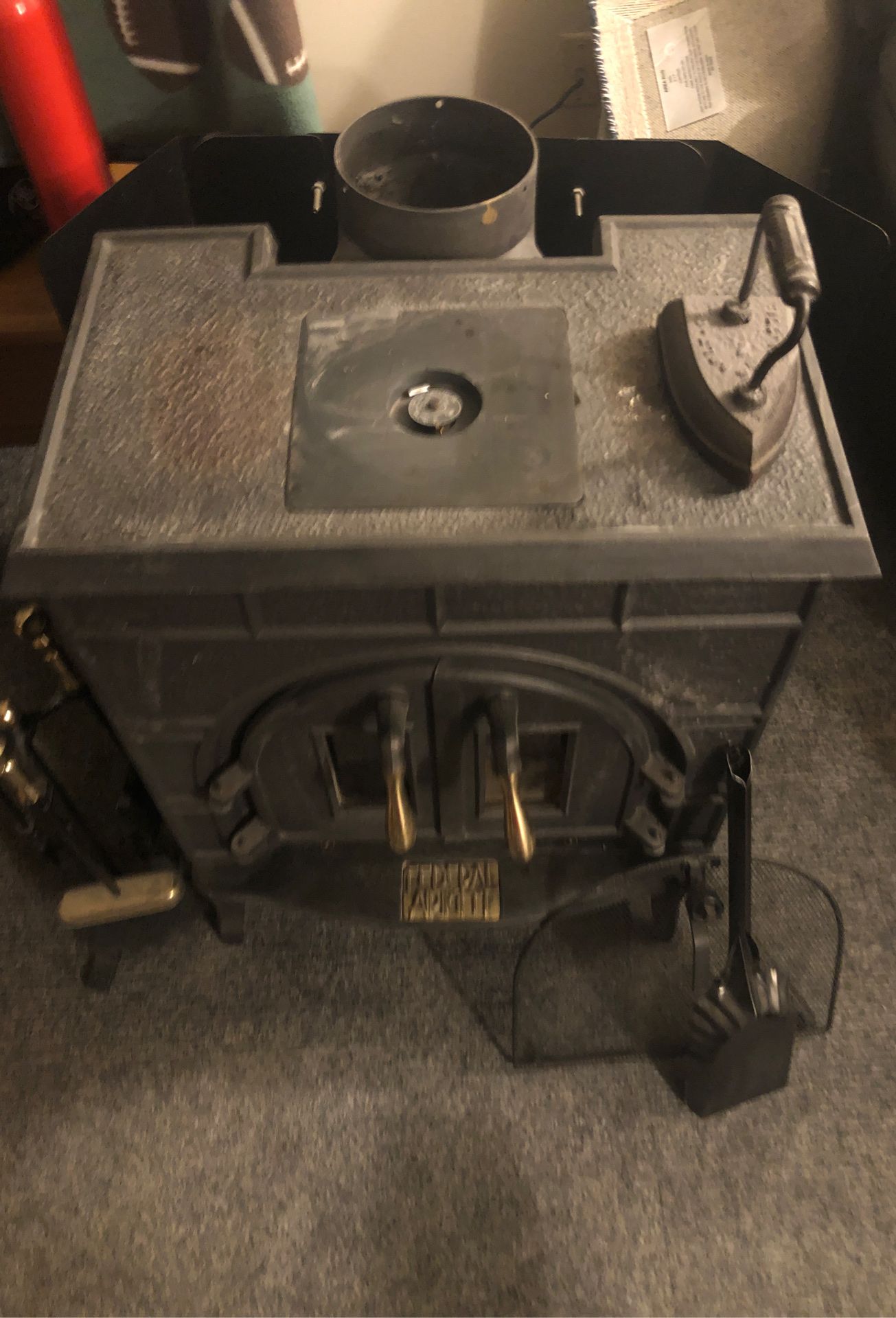 Old Consolidated Dutchwest Federal Airtight Cast Iron Wood Stove