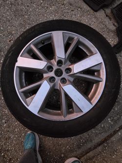 Rim & Tire For Pathfinder