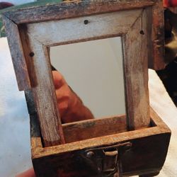 19th Century Continental Antique Treen Gentleman Traveling Vanity Box with Shaving Mirror 