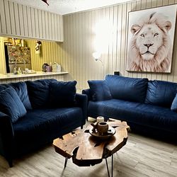 Beautiful living room set in navy blue velvet