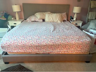 King sized headboard and bed frame