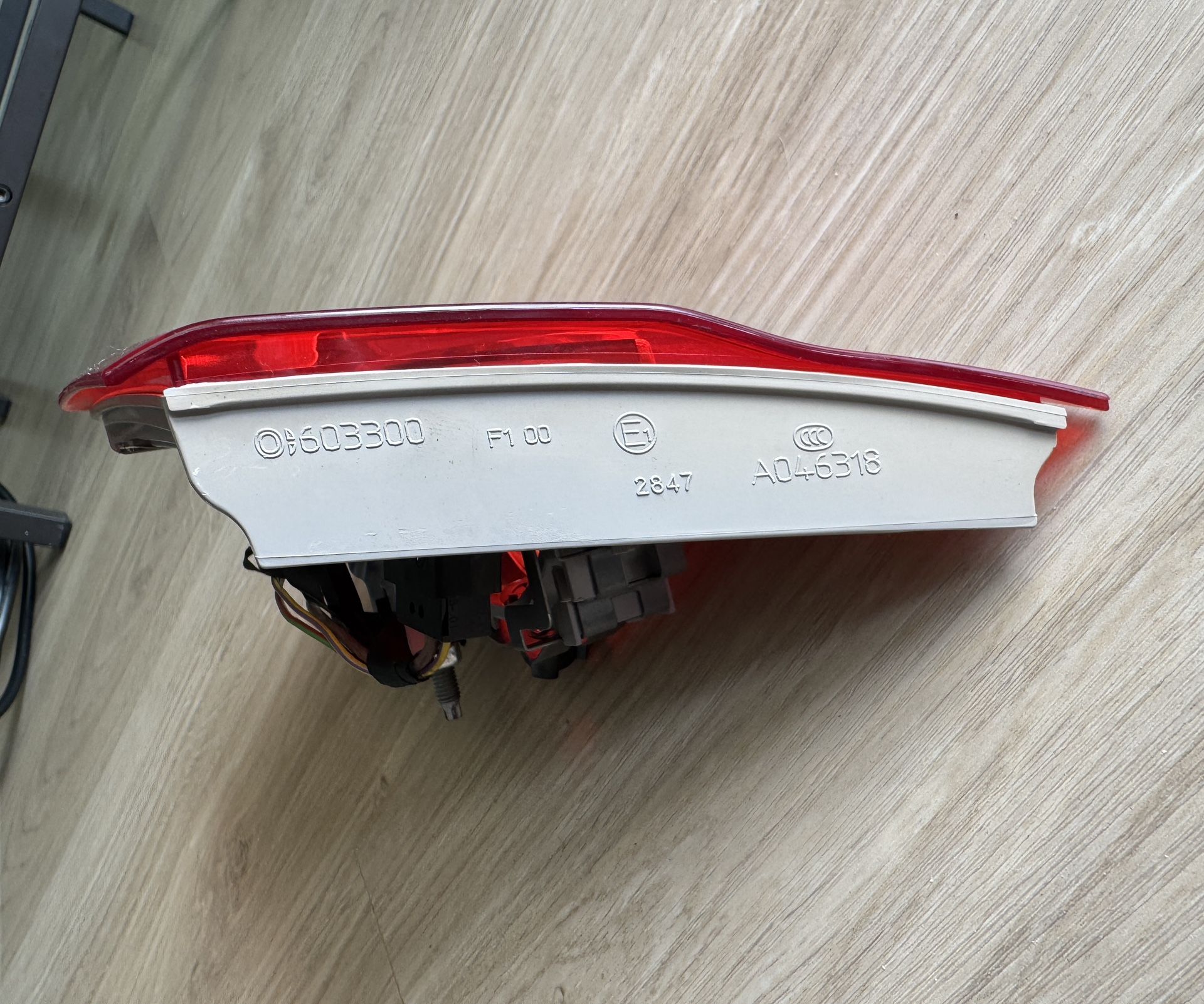 BMW E92 LCI 2010-14  Right (Passenger) Inner Tail Light