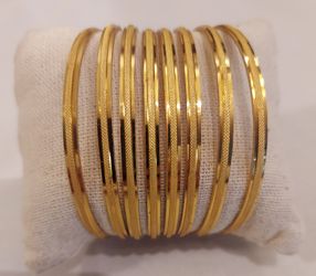 BRACELETS 22K GOLD PLATED SET  ( SPECIAL SALE FOR GIFTS DRAWSTRING POUCH INCLUDED!! )