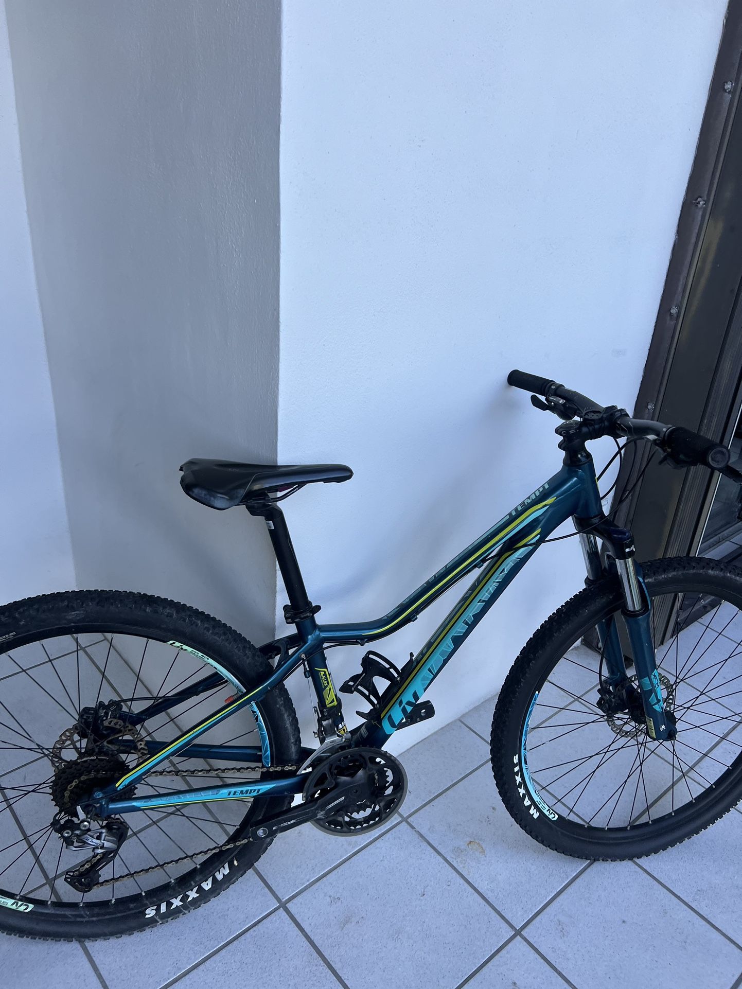 Liv Giant mountain Bike Size XS