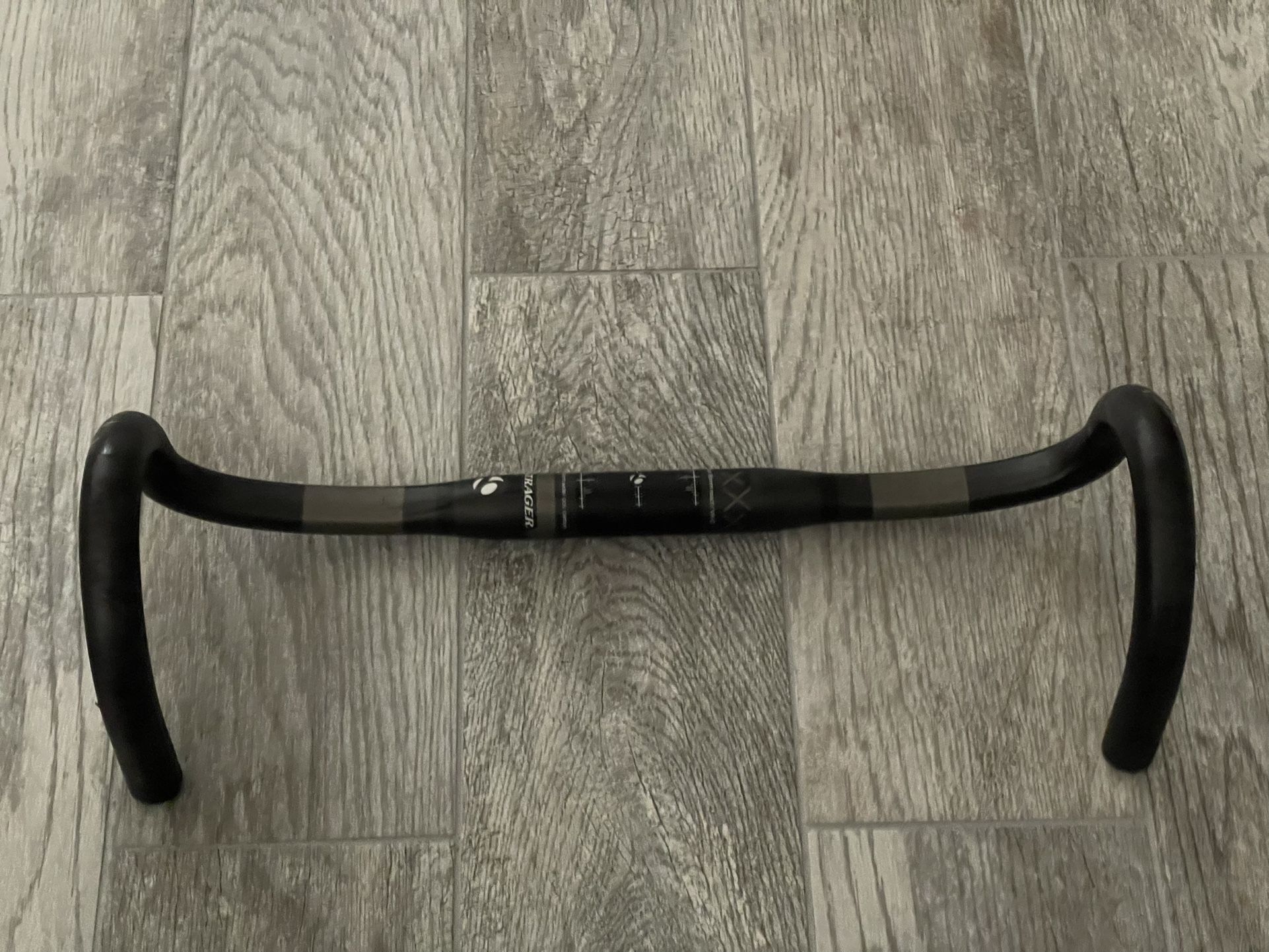 Bontrager XXX VR-C OCLV Carbon Compact Road Bike Handlebar 31.8mm / 44cm