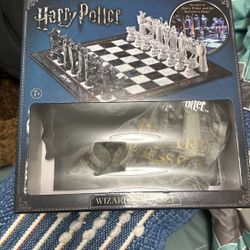 Harry Potter Wizard Chess Set