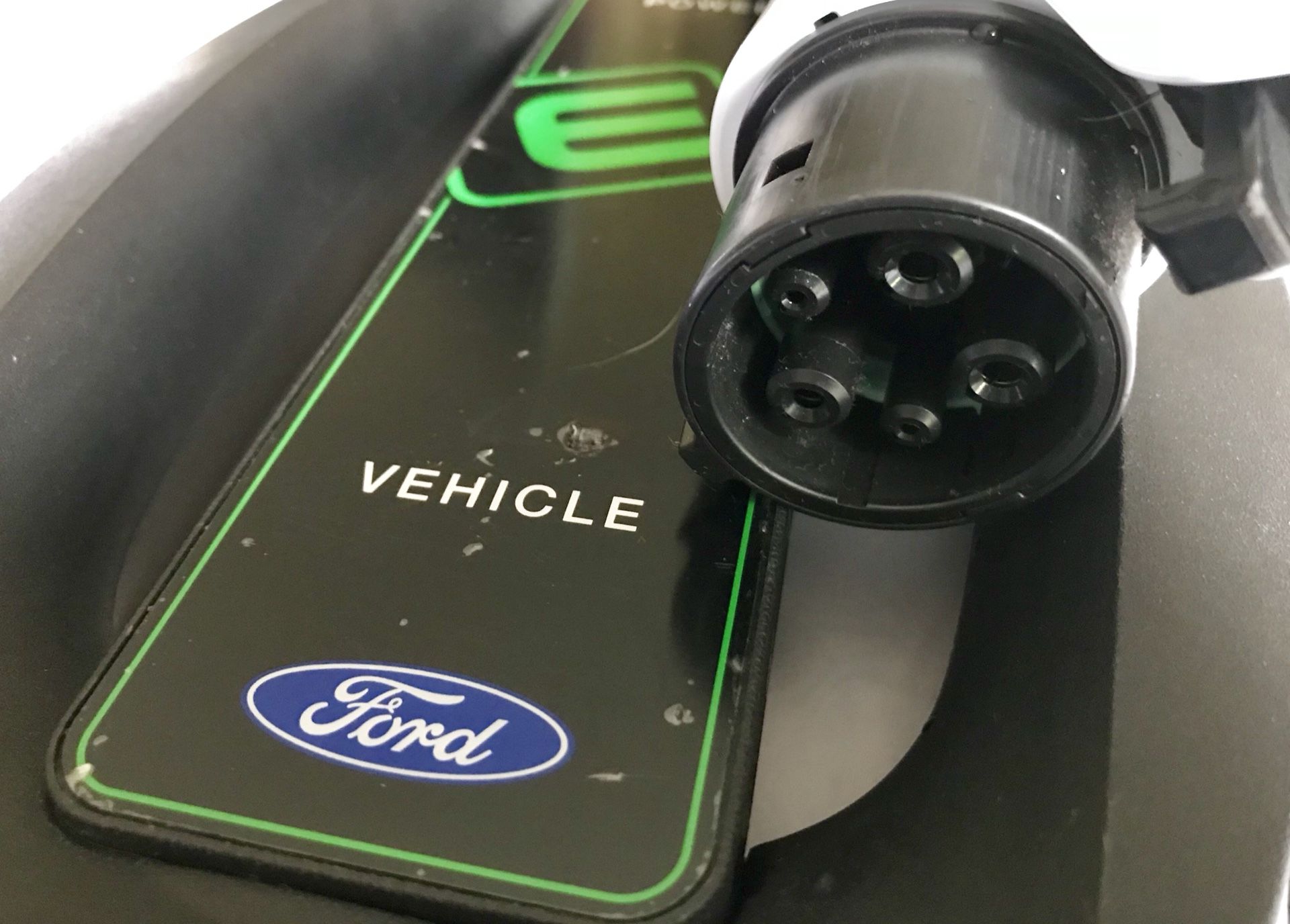 Ford Energi Hybrid C Max Fusion Focus Electric Power Charger Cord For Sale In Walnut Creek Ca Offerup Ford Energi Hybrid C Max Fusion Focus Electric Power Charger Cord For Sale In Walnut Creek Ca Offerup