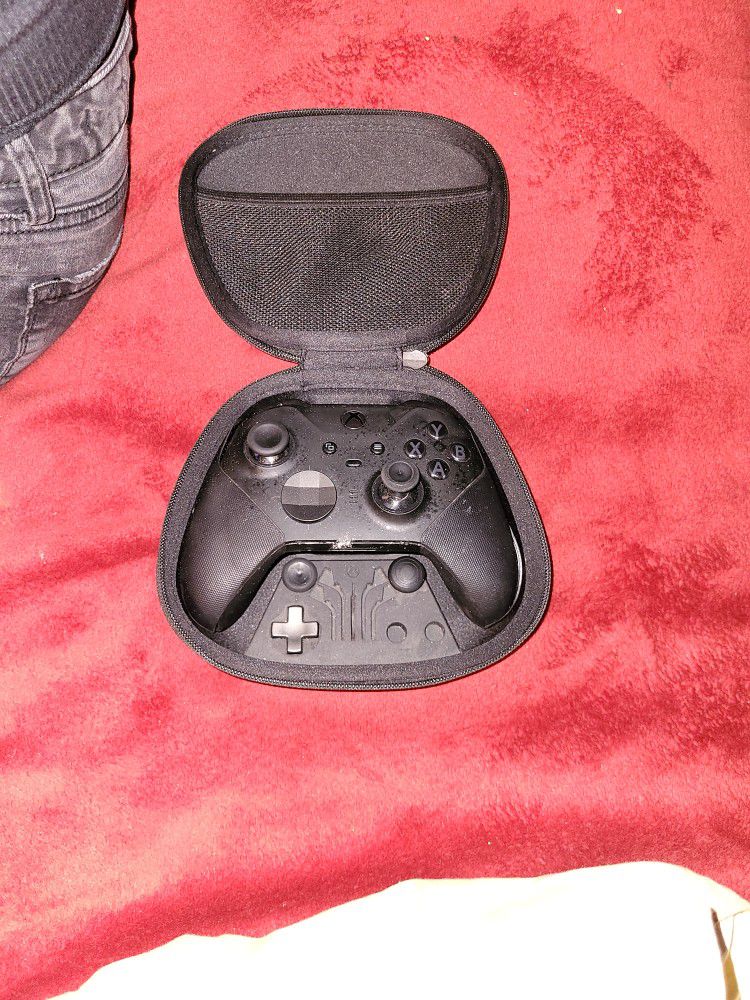 Xbox , one elite two controller 