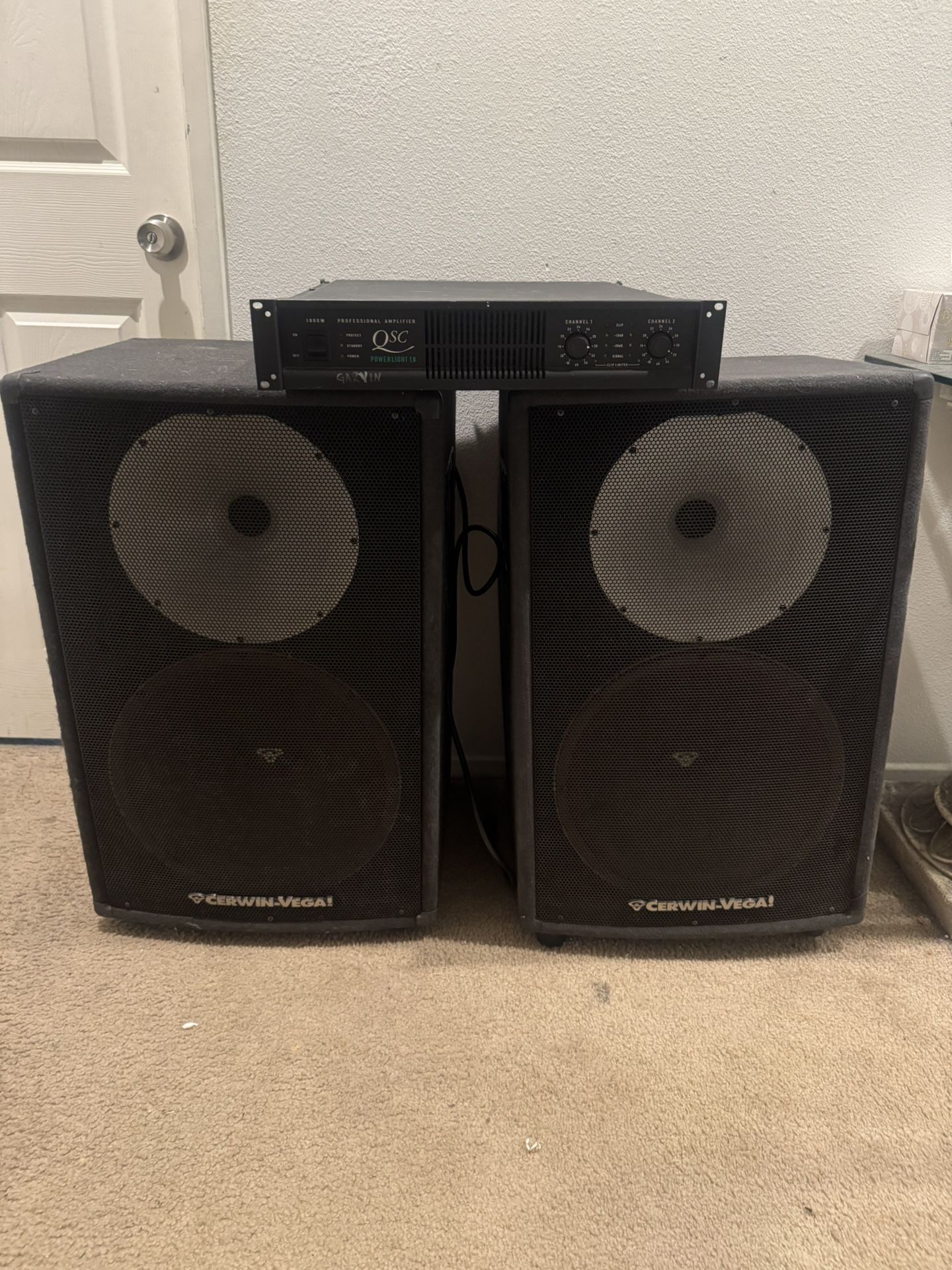 CERWIN-VEGA V-152 Speakers & QSC POWERLIGHT 1.8 1800W Audio Amplifier