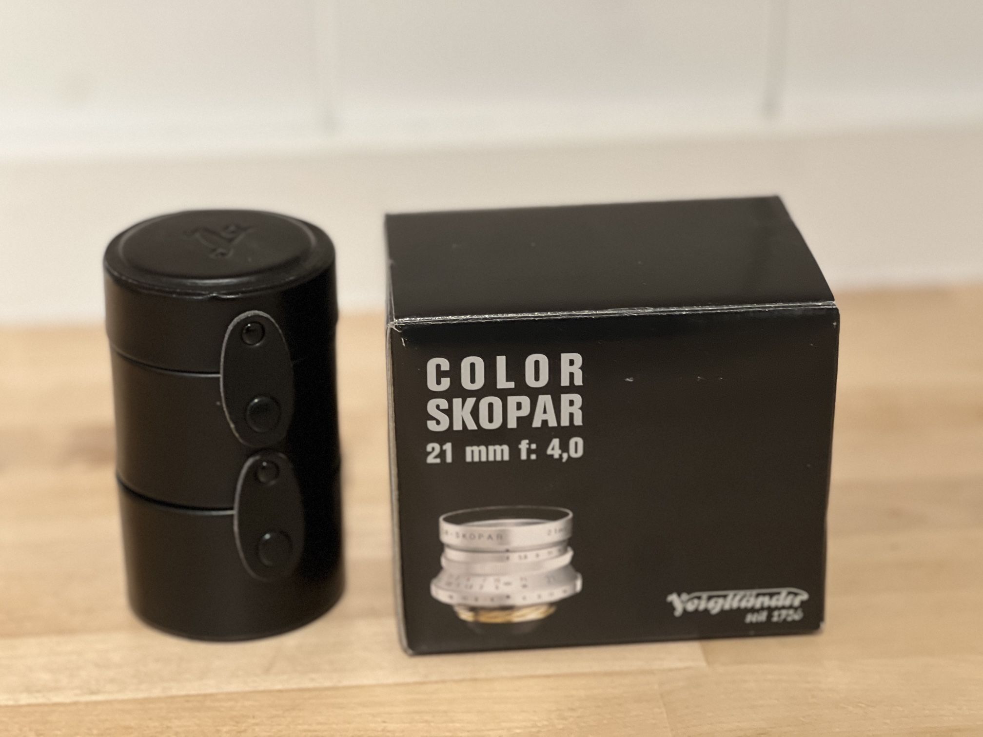 Voigtlander 21mm F4 Color Skopar