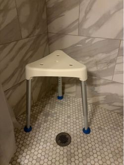 Shower chair-non slip