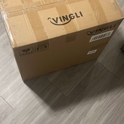 BRAND NEW OFFICE CHAIR