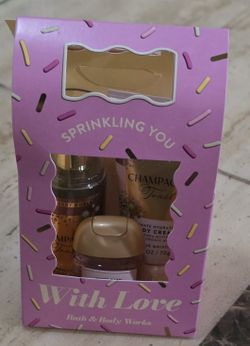 Bath and Body Works Mini Gift Set- Champagne Toast