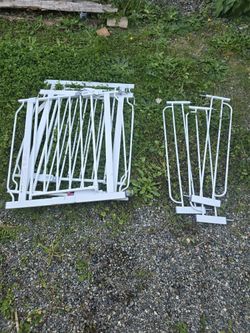 2 Safety Gates With 3 Extensions