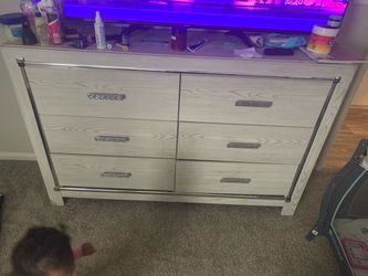 King size bedroom set with mattress PICK UP ONLY