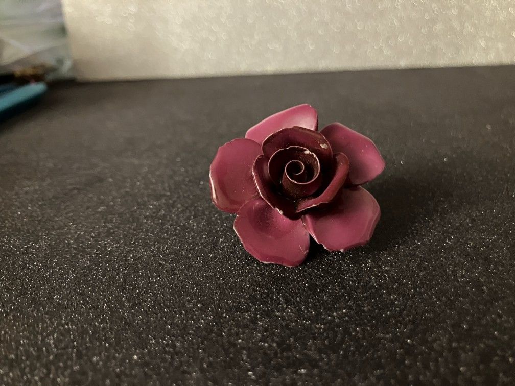 Vintage Porcelain China Mauve Rose Brooch Gold Base