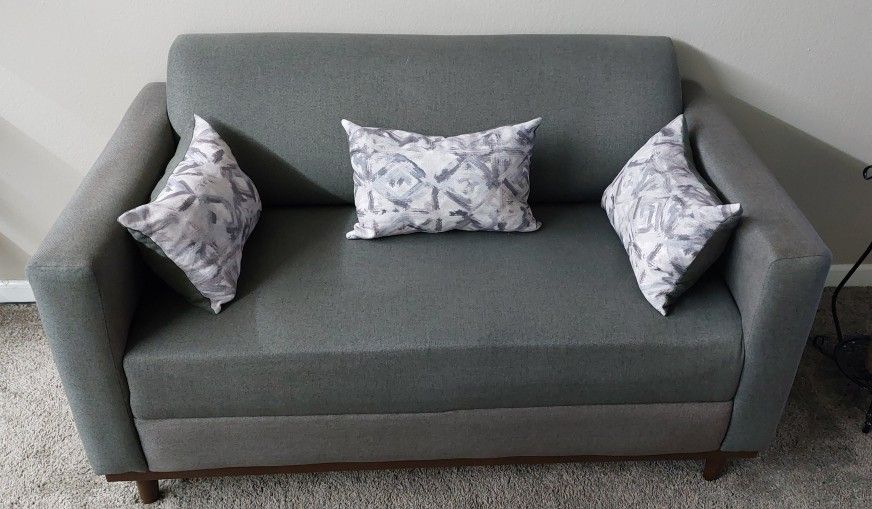 Modern Matching gray set: loveseat + 3-seat sofa + pillows