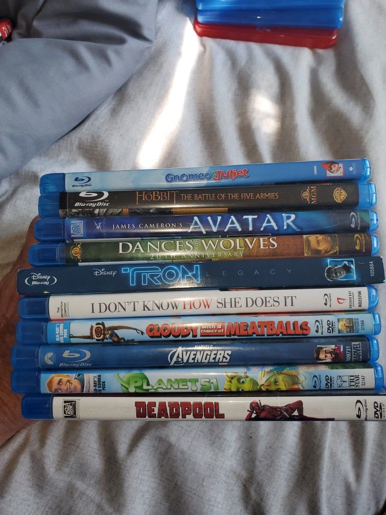 90 Blu-ray Movies In Great Condition $100
