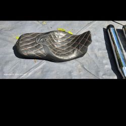 Harley seat