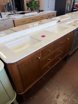 Collette 60 in. Double Sink Freestanding Bathroom Vanity in Cinnamon Oak with White Quartz top