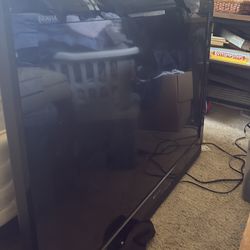 3 tvs 1 monitor