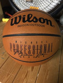 Michael Jordan Wilson Basketball 1980’s 1990’s still holds good air