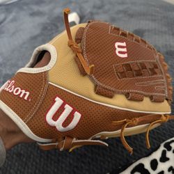 Wilson A2000 Fastpitch 12.5” Glove