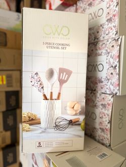 Silicone Pink Cooking Utensils 5 Pieces Brand New - Cook with Colors