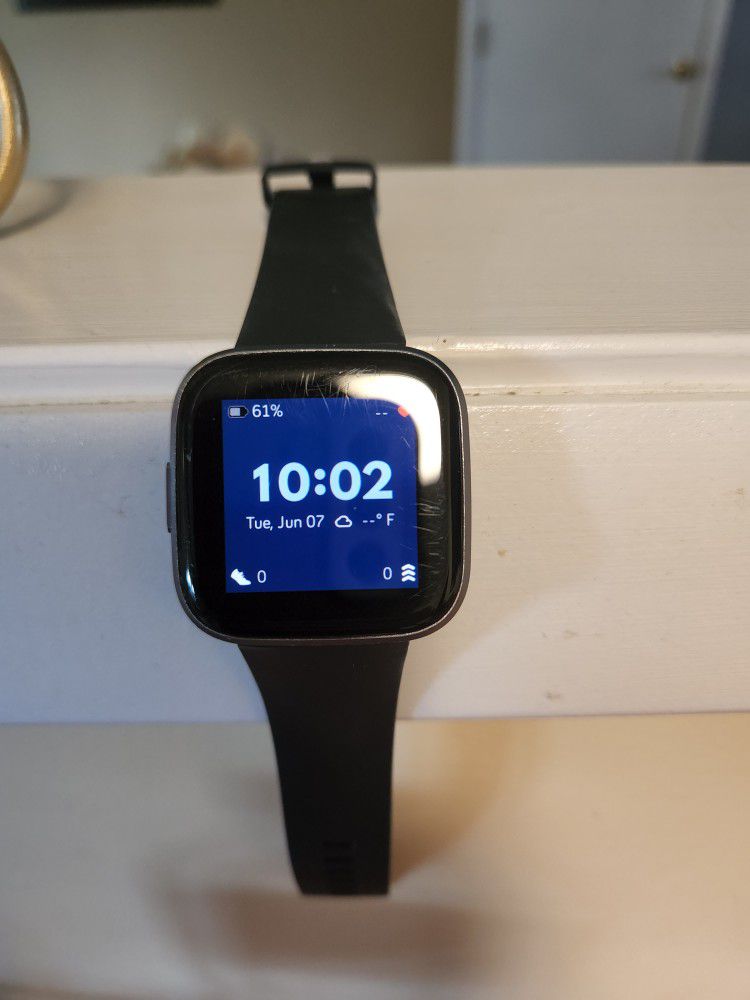 Fitbit Versa 2 With Accessories