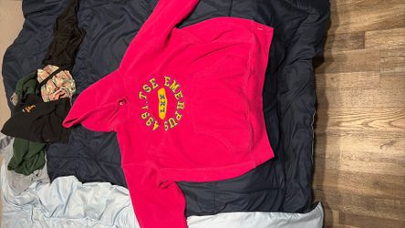 Supreme pink reverse hoodie SIZE SMALL