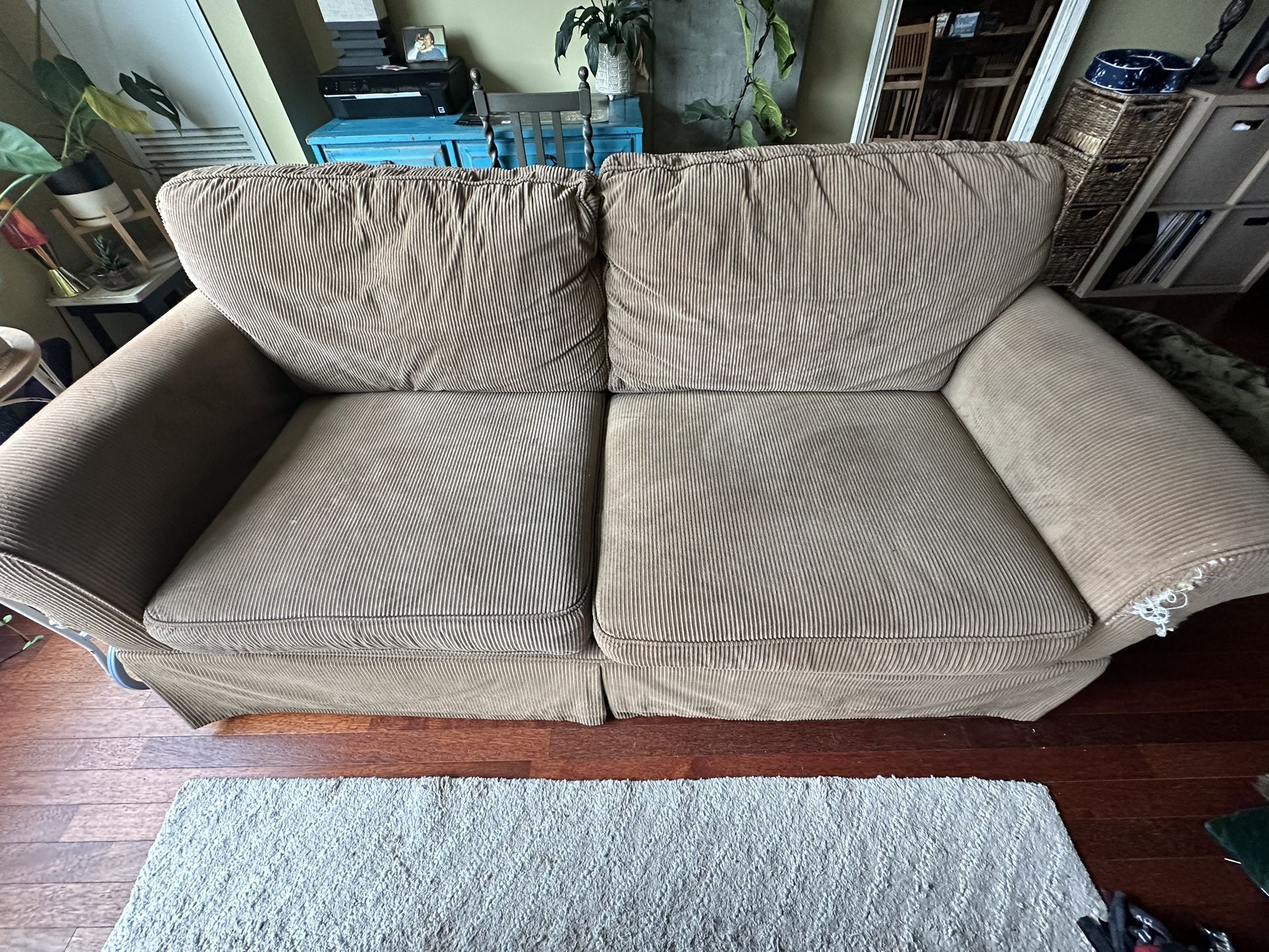 FREE Beige Couch With Pullout Bed 