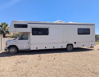 1997 Fleetwood Tioga Class C Motorhome - Project or Parts
