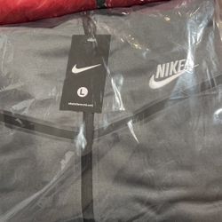 Large Charcoal Grey Nike Tech Set 