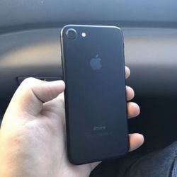 Like Brand New iPhone 7 Factory unlocked 32GB
