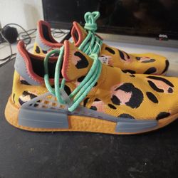 Adidas Mnd R1 Pharrells 