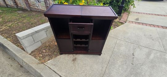 Free Wine Holder