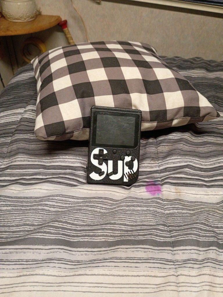 KidSZone SUP Game Boy