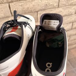 ONCLOUD shoe. Size 11 Men 