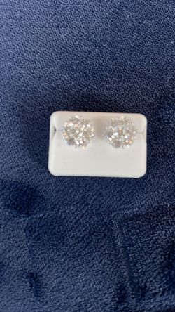 Large Cluster 925 Silver / Genuine Moissanite earrings.