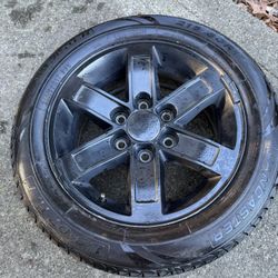 1 like new tire, tire size 215/60r17, bolts 6x139.7