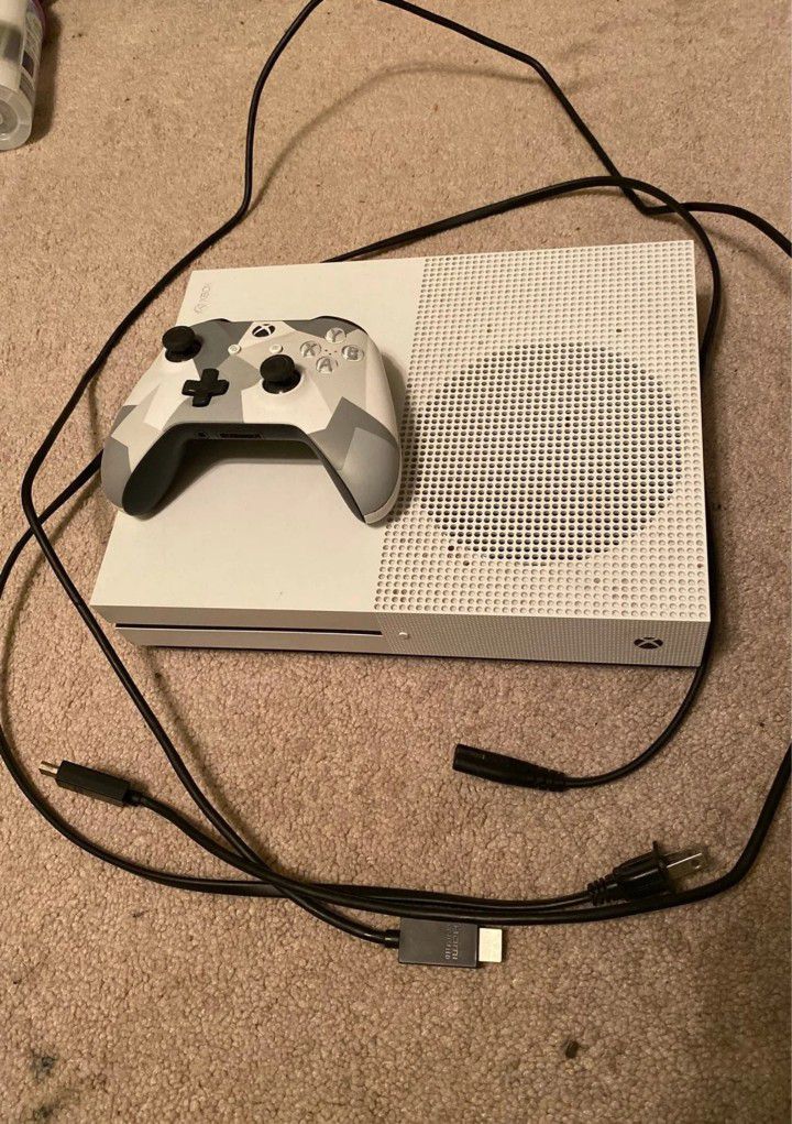 Xbox one X Am  giving this For free  to anyone that first wish me happy birthday on my cellphone Number 414><909><1844 Today's my day🎉😘