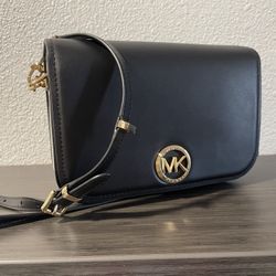 Micheal Kors Crossbody (black) (strap W/chain Accent)
