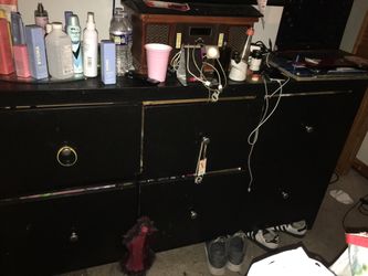 Black Six-Drawer Dresser