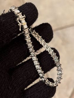 14K White Gold Diamond 1.32ctw Bracelet 7.3 inches