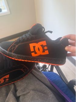 Brand new 8.5 dc shoes